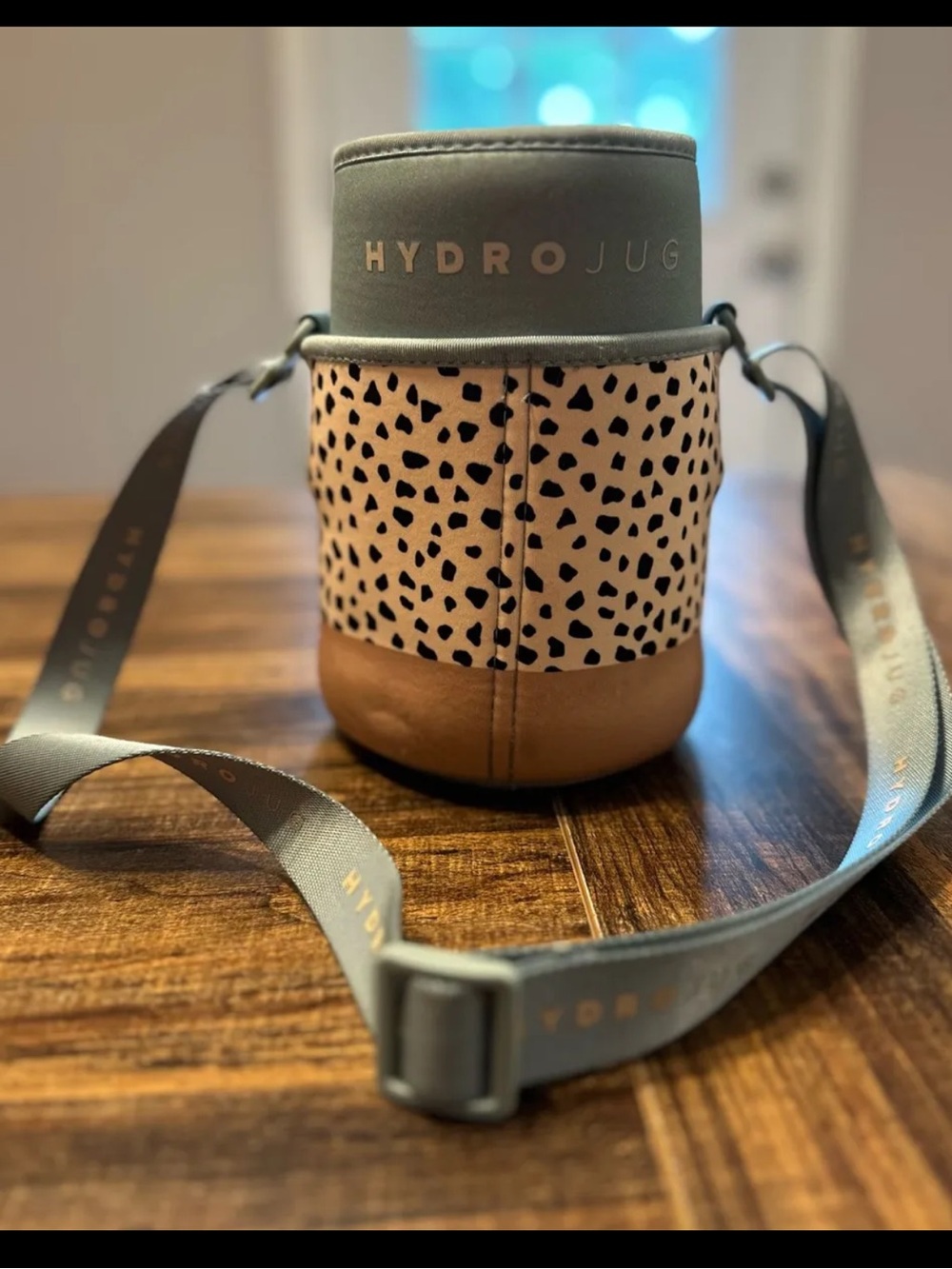 HydroJug Stone Green & Cream Leopard Bottle Carrier with Tan Base